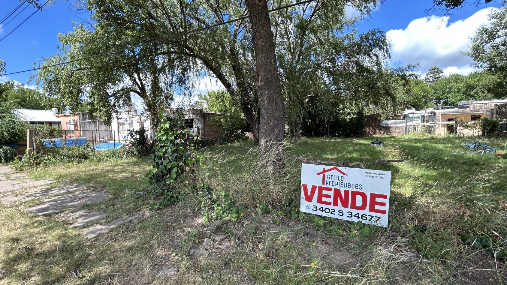 terreno con casa a demoler