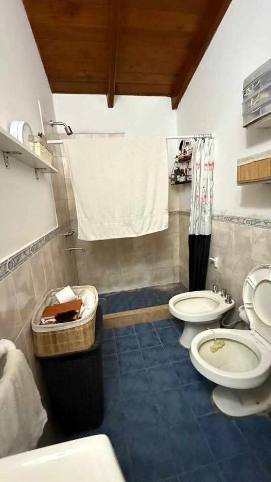 Casa con 2 Dorm. en Terreno de 450 m² en Venta en Villa Amelia