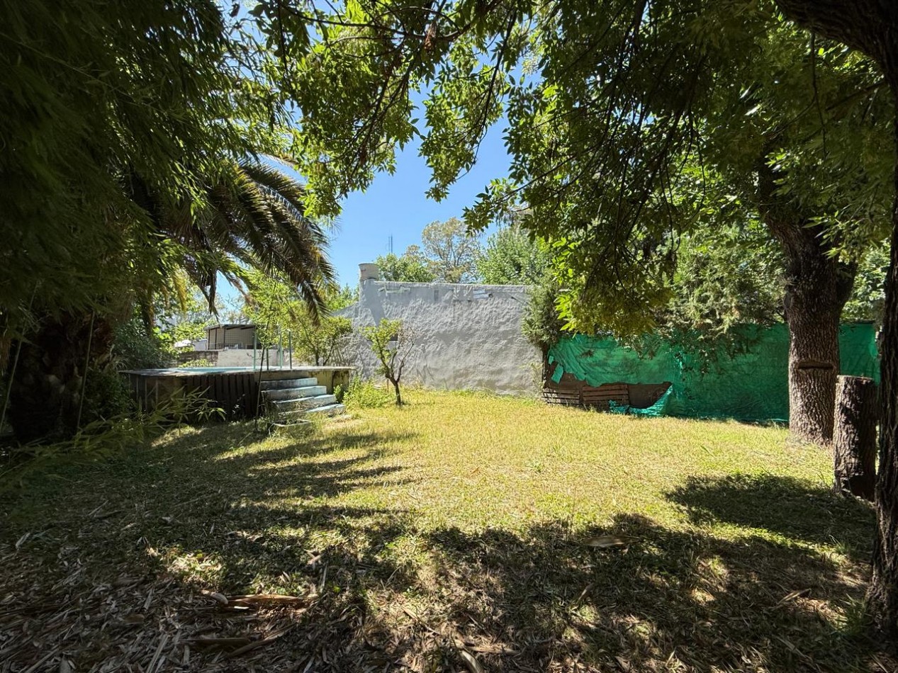 casa 2 dormitorios a refaccionar en  los pinos Villa Amelia 