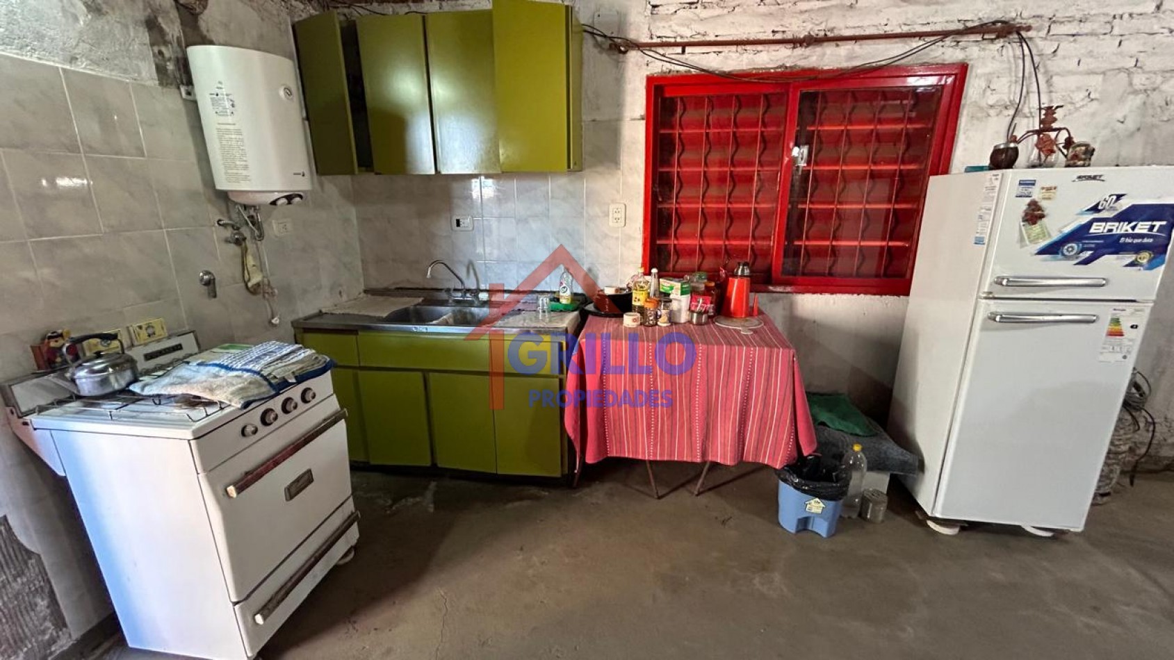Casa con piscina en Villa Amelia