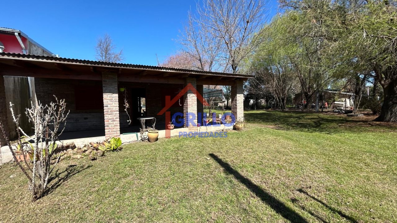 Casa con piscina en Villa Amelia