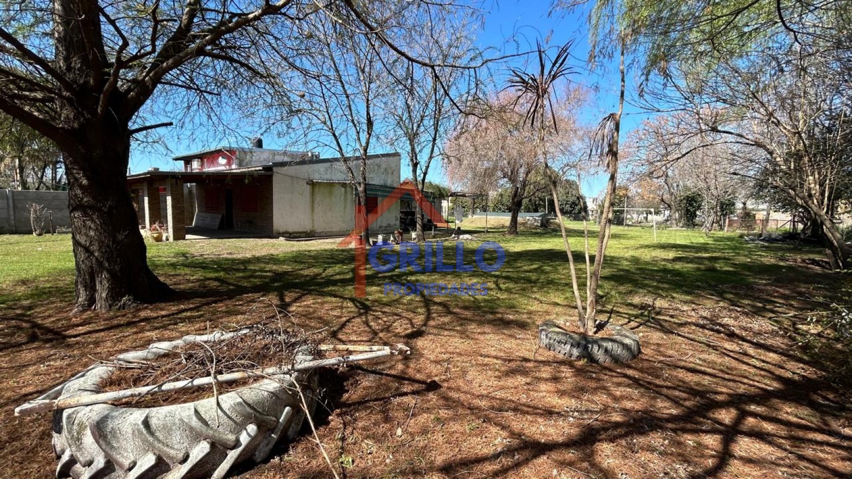 Casa con piscina en Villa Amelia