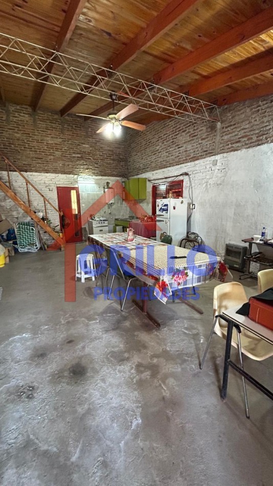 Casa con piscina en Villa Amelia