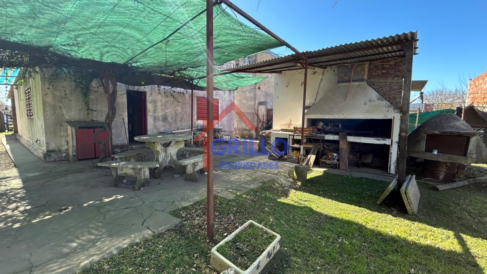Casa con piscina en Villa Amelia